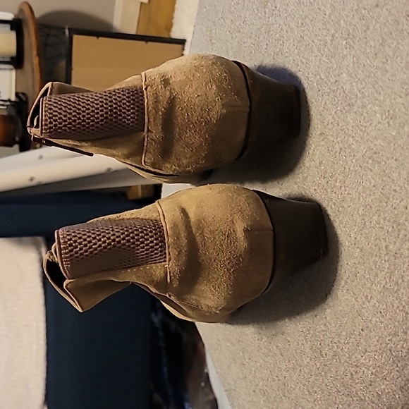 Ankle boots - Picture 3 of 7